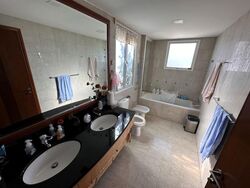Stratton Green (D28), Terrace #568866931